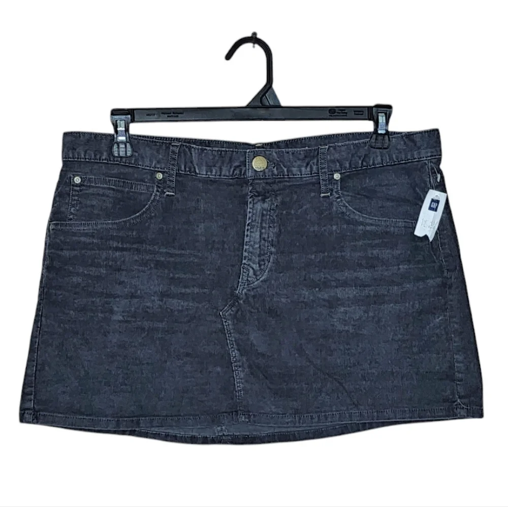 NWT Gap 1969 Low Rise Corduroy Mini Skirt
